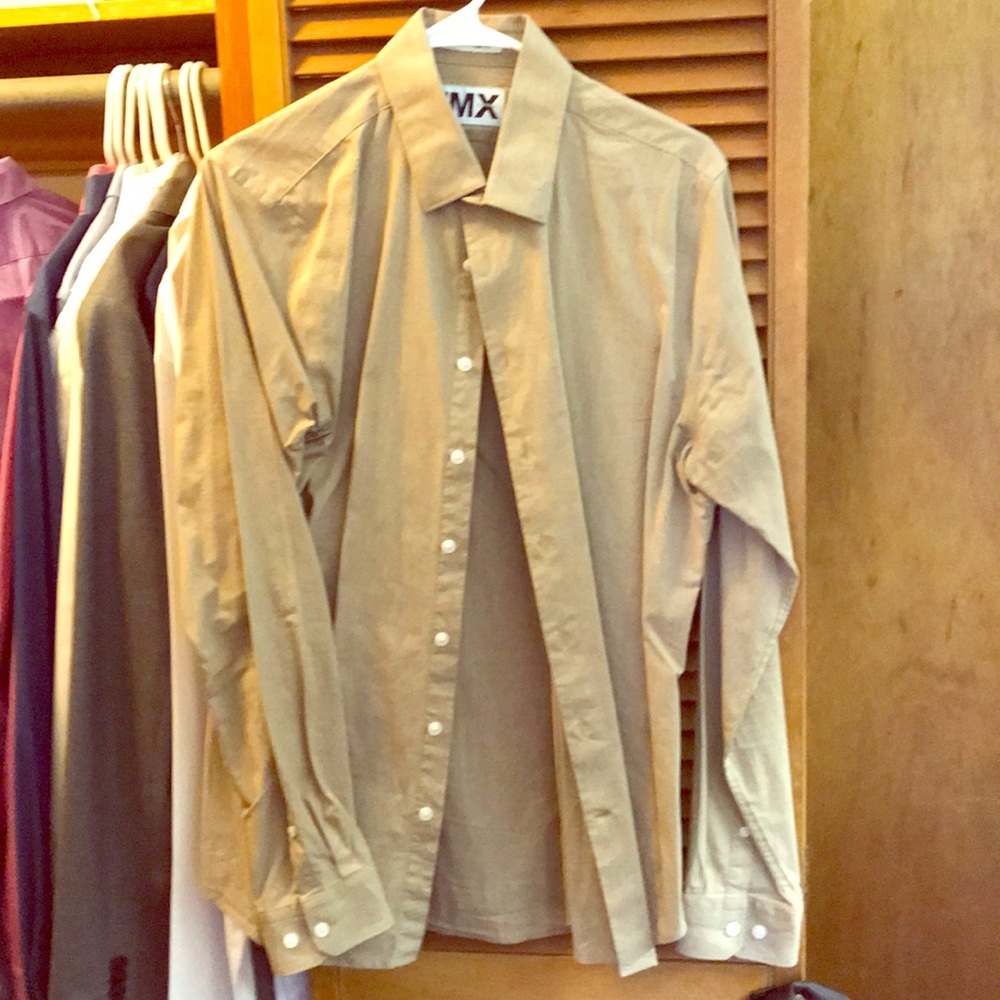 Men’s express slim fit dress shirt